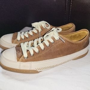 Mens Tommy Bahama tan leather captoe sneakers size 11.5 Athens new in box